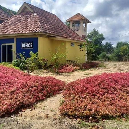 Iz Village Kampung Kuala Besut Eksteriør billede